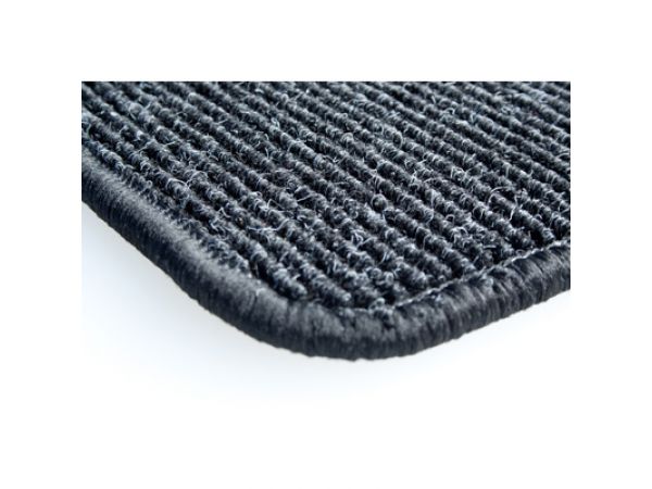 Gerippter Teppich für MF 4200 (02)